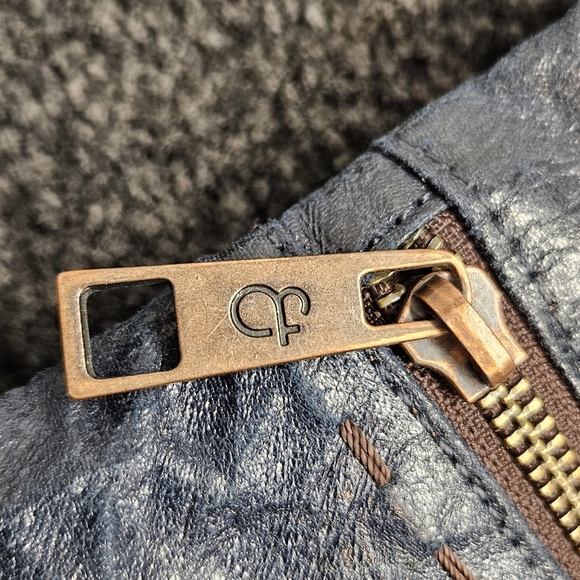 Matt & Nat Vegan Shoulder Bag (KM0070) - Picture 7 of 9